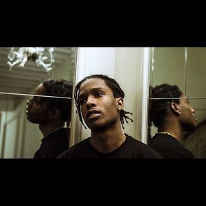 Meet your Posher, Melanie